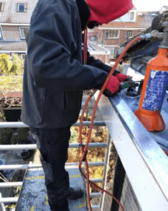 Lood- en zinkwerkzaamheden